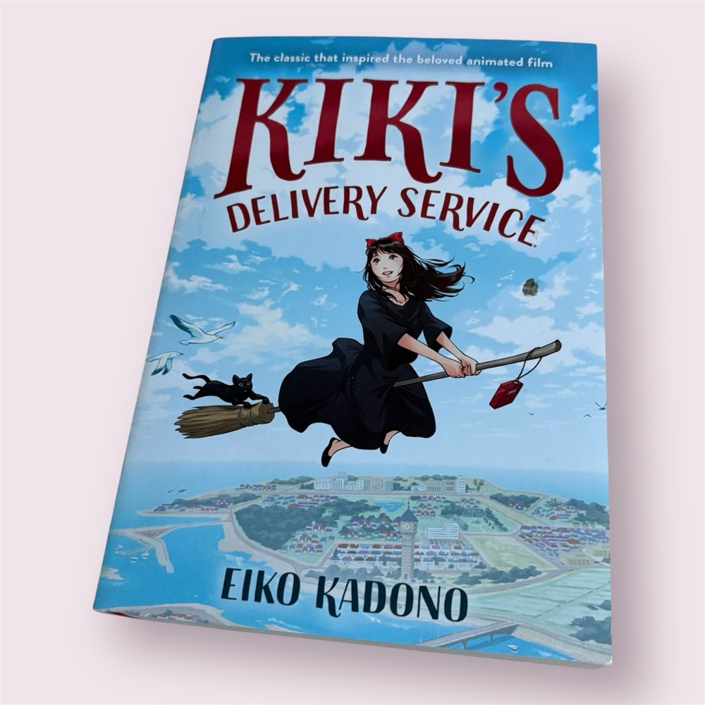 Kiki's Delivery Service Paperback